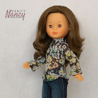 Patrón de blusa con cuello alto para la muñeca Nancy